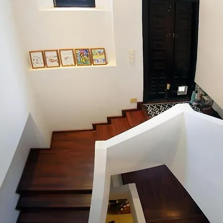 Apartment Vip House Rentals, Entire In Old Town *