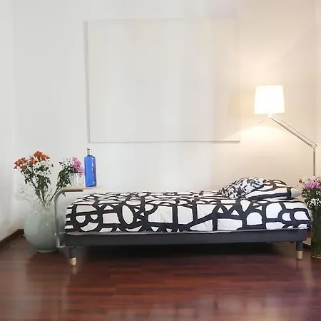 Apartment Vip House Rentals, Entire In Old Town Malaga