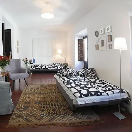 Vip House Rentals, Entire In Old Town Apartment Malaga