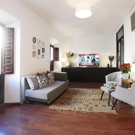 Vip House Rentals, Entire In Old Town * Malaga