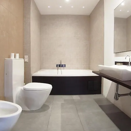 Vip House Rentals, Entire In Old Town