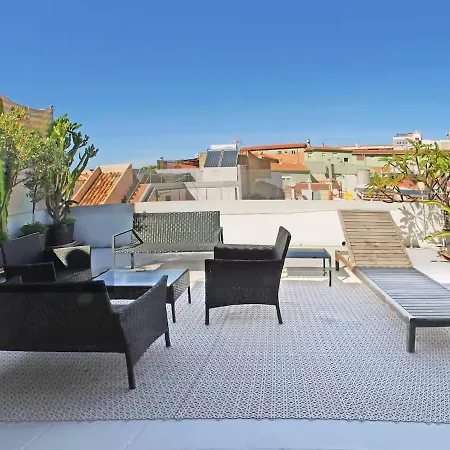 Vip House Rentals, Entire In Old Town Apartment