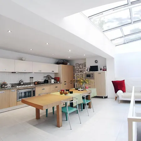 Vip House Rentals, Entire In Old Town Apartment